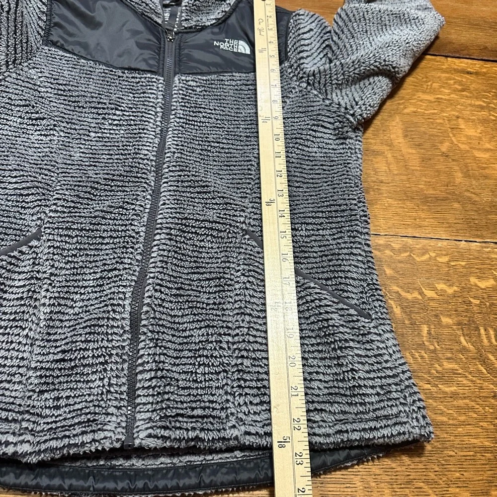 The North Face Girls' Sz 14-16‎ Oso Hoodie mid grey periscope grey stripe color